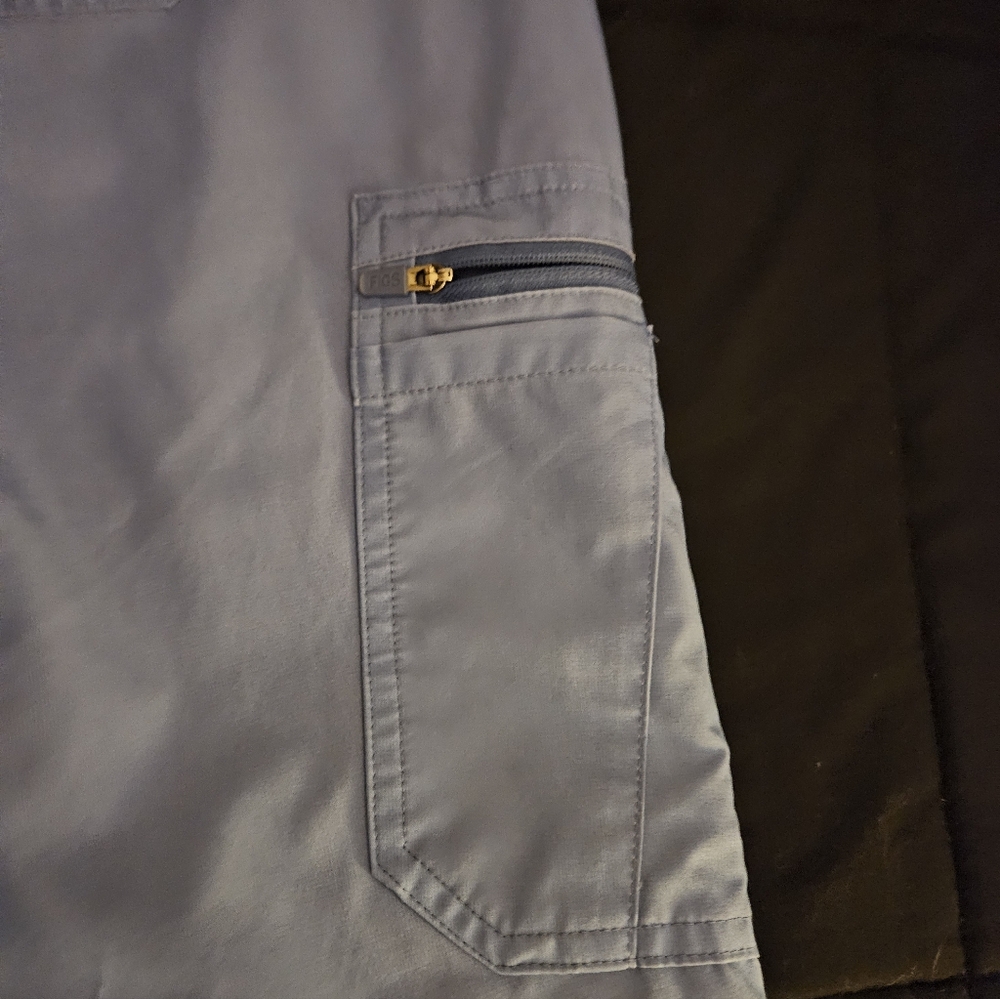 Figs Technical Collection In Gradient Light Blue:… - image 3